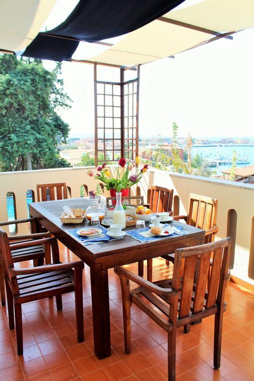 ויבו ואלנטיה מרינה B&B Villa Delle Rondini מראה חיצוני תמונה