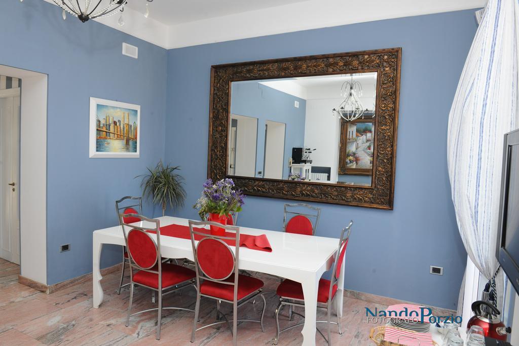 ויבו ואלנטיה מרינה B&B Villa Delle Rondini מראה חיצוני תמונה